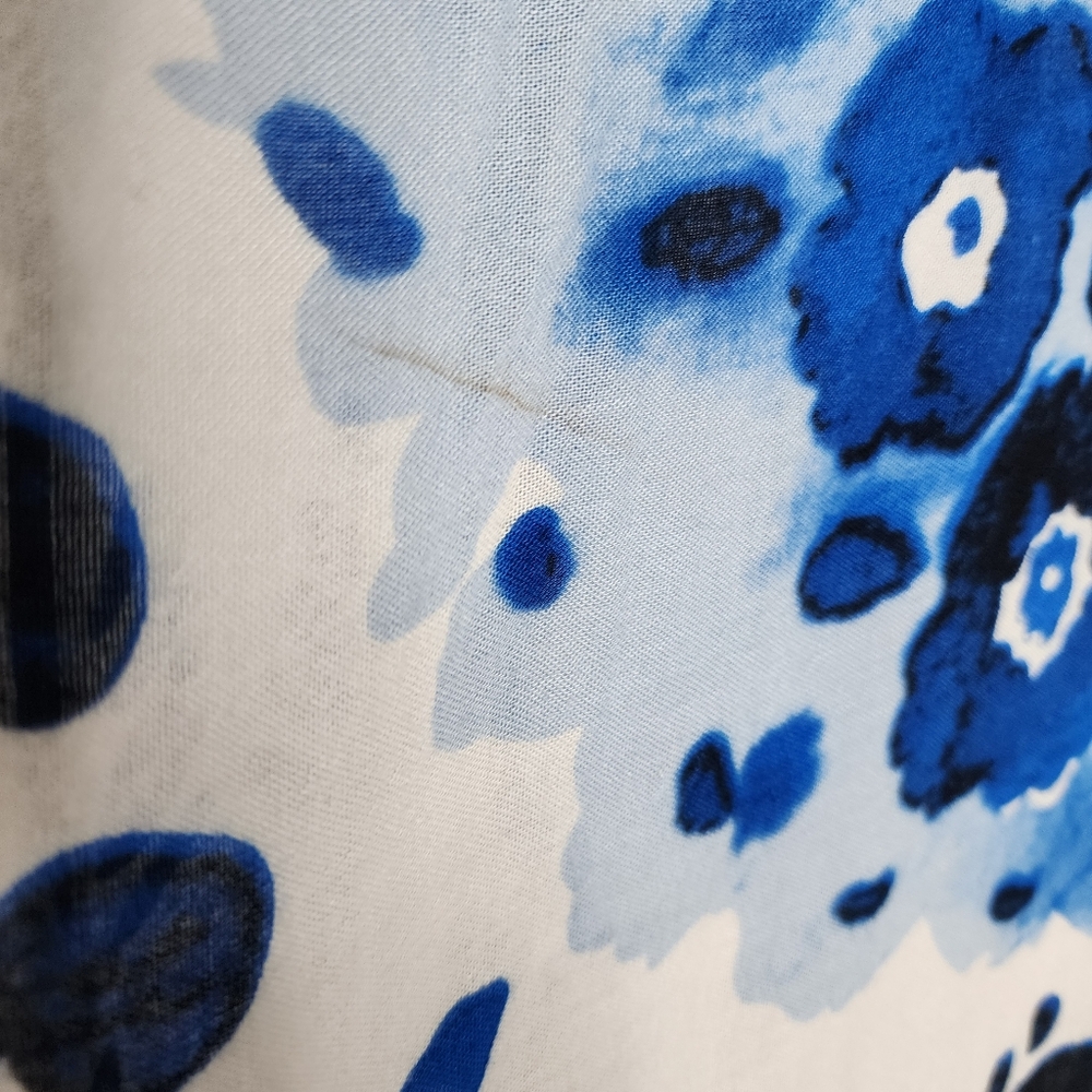 Blue and White Floral Kimono with Tassels - Picture 3 of 10